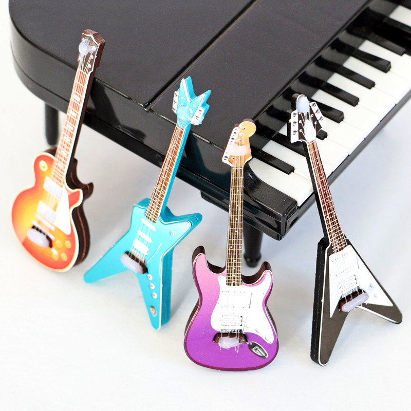 1 ชิ้น โมเดลกีตาร์จิ๋วสำหรับบ้ - Musical Instrument I Play บทวิจารณ์และราคา